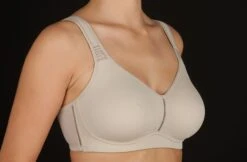 Reggiseno Micrrofibra Preformato Riduttivo Coppa D Selene Elvira 7 Reggiseno Micrrofibra Preformato Riduttivo Coppa D Selene Elvira -Moda Intimo Negozio elvira tierra 17w5276